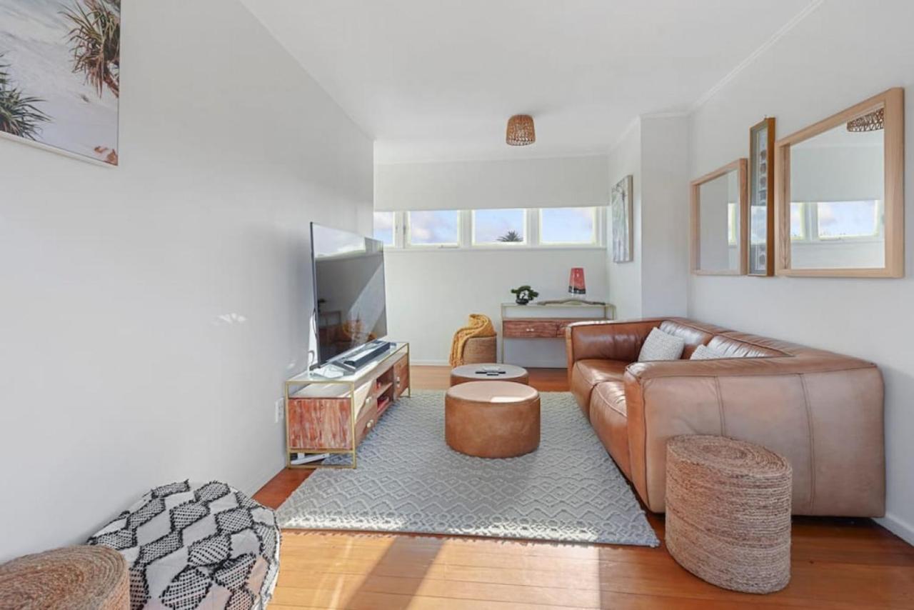 Amazing Home By Beach - Fully Aircon-Ed - Wifi Auckland Exterior photo